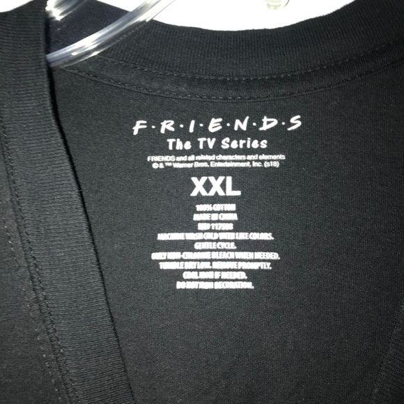 Cropped T-shirt with unfinished bottom - Picture 3 of 3